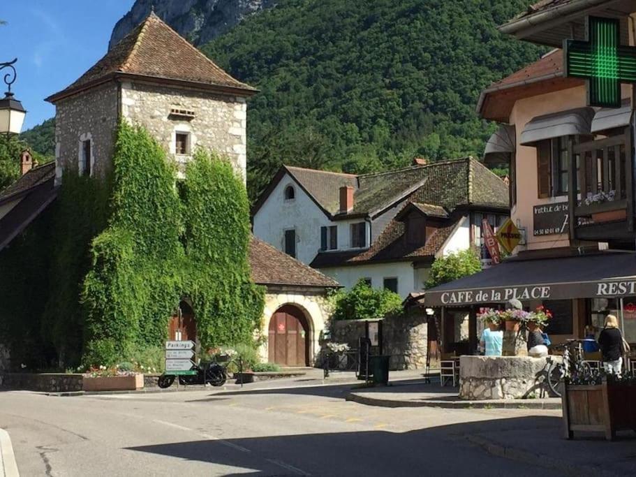 Bel Appartement Au Calme A 5 Minutes Du Village マントン・サン・ベルナール エクステリア 写真